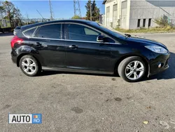 Negru Utilizat 2013 Ford Focus Hatchback | 8.199 EUR (Puțin scump)