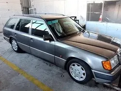 Utilizat 1990 Mercedes E230 Break | 6.790 EUR