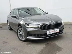 Gri Utilizat 2024 Skoda Superb Selection Berlinǎ | 40.600 EUR