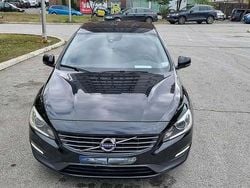 Culoarenegru Utilizat 2015 Volvo S60 Momentum Berlinǎ | 8.800 EUR (Preț bun)