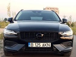 Negru Utilizat 2021 Volvo V60 Momentum Break | 18.490 EUR