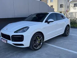 Alb Utilizat 2022 Porsche Cayenne SUV | 82.900 EUR (Scump)