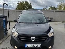 Negru Utilizat 2016 Dacia Dokker Berlinǎ | 6.700 EUR (Preț bun)