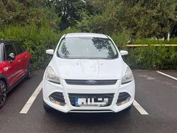 Culoarealb Utilizat 2015 Ford Kuga Titanium SUV | 8.200 EUR (Preț bun)