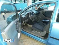 Albastru marin Utilizat 2001 Opel Corsa Hatchback | 1.250 EUR (Super Preț)