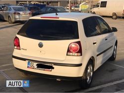 Alb Utilizat 2009 VW Polo Hatchback | 3.999 EUR (Scump)