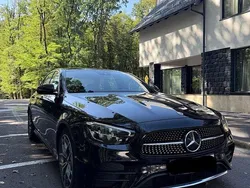 Culoarenegru Utilizat 2022 Mercedes E220 AMG line | 39.500 EUR (Preț OK)