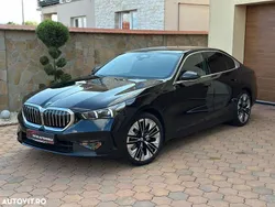 Culoarenegru Utilizat 2024 BMW 520 Comfort Edition Berlinǎ | 52.900 EUR (Preț bun)
