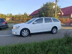 Alb Utilizat 2009 Skoda Octavia Break | 3.599 EUR (Preț OK)