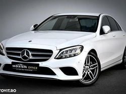 Culoarealb Utilizat 2018 Mercedes C200 AMG line Berlinǎ | 19.990 EUR (Preț bun)