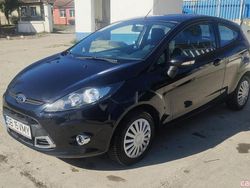 Negru Utilizat 2012 Ford Fiesta Hatchback | 3.990 EUR (Scump)