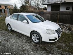 Culoarealb Utilizat 2007 VW Jetta Comfortline Berlinǎ | 2.400 EUR (Preț OK)
