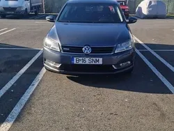 Gri Utilizat 2012 VW Passat Comfortline Berlinǎ | 6.000 EUR (Preț bun)