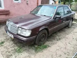 Utilizat 1990 Mercedes 200 Berlinǎ | 1.100 EUR