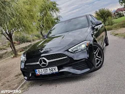 Culoarenegru Utilizat 2022 Mercedes C300 AMG line Berlinǎ | 44.900 EUR (Preț bun)