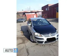 Utilizat 2005 VW Golf Plus Cross Monovolum | 3.800 EUR