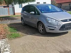 Utilizat 2010 Ford S-MAX S Monovolum | 2.150 EUR