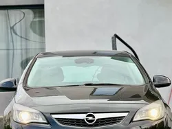 Negru Utilizat 2010 Opel Astra Hatchback | 3.700 EUR (Preț OK)