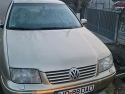 Culoarebej Utilizat 2002 VW Bora Comfortline Berlinǎ | 2.500 EUR (Preț OK)