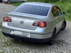 Gri Utilizat 2006 VW Passat Berlinǎ | 1.850 EUR (Preț bun)