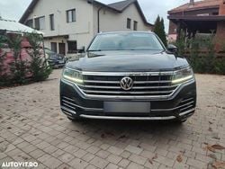 Culoarenegru Utilizat 2019 VW Touareg Elegance SUV | 34.500 EUR (Super Preț)