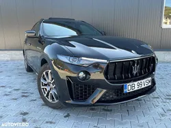 Culoarenegru Utilizat 2019 Maserati Levante SUV | 32.900 EUR (Preț OK)
