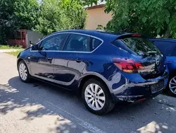 Utilizat 2012 Opel Astra Hatchback | 5.400 EUR (Preț OK)