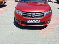 Rosu Utilizat 2016 Dacia Sandero Hatchback | 4.500 EUR (Preț bun)