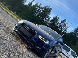 Culoarealbastru Utilizat 2014 Audi A4 Sport Berlinǎ | 13.000 EUR (Scump)