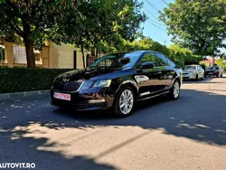 Culoarenegru Utilizat 2018 Skoda Octavia Style Berlinǎ | 12.590 EUR (Super Preț)