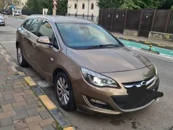 Bej Utilizat 2013 Opel Astra Exklusiv Break | 4.900 EUR (Preț OK)