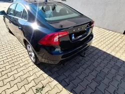 Negru Utilizat 2017 Volvo S60 Standard Berlinǎ | 10.950 EUR