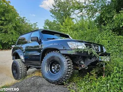 Negru Utilizat 2003 Nissan Patrol SUV | 13.480 EUR (Preț bun)