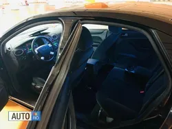 Negru Utilizat 2006 Ford Focus Ghia Berlinǎ | 2.300 EUR (Puțin scump)