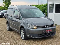 Gri Utilizat 2015 VW Caddy Trendline Monovolum | 8.490 EUR (Puțin scump)