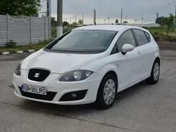 Alb Utilizat 2012 Seat Leon Berlinǎ | 3.900 EUR (Preț bun)