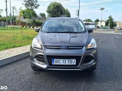 Gri Utilizat 2014 Ford Kuga SUV | 9.700 EUR (Preț OK)