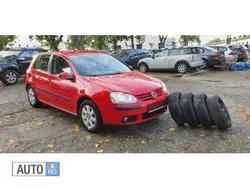 Rosu Utilizat 2006 VW Golf V Hatchback | 3.199 EUR (Puțin scump)