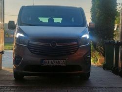 Culoaremaro Utilizat 2016 Opel Vivaro Van | 12.200 EUR (Preț OK)