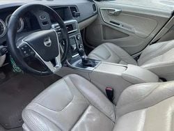 Utilizat 2012 Volvo S60 Berlinǎ | 7.100 EUR