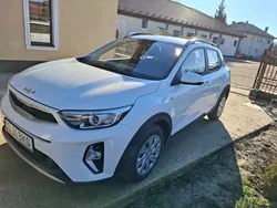 Alb Utilizat 2022 Kia Stonic 2 SUV | 17.000 EUR