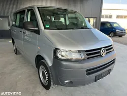 Gri Utilizat 2012 VW Caravelle Monovolum | 12.400 EUR
