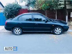 Albastru Utilizat 2002 Hyundai Elantra Berlinǎ | 1.100 EUR