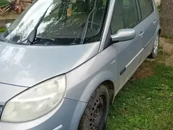 Utilizat 2003 Renault Scénic II Monovolum | 1.200 EUR