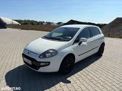 Culoarealb Utilizat 2010 Fiat Punto Hatchback | 3.999 EUR