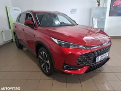 Rosu Utilizat 2024 MG HS Excite SUV | 25.500 EUR (Preț OK)