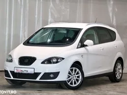 Alb Utilizat 2010 Seat Altea XL Monovolum | 5.999 EUR (Scump)