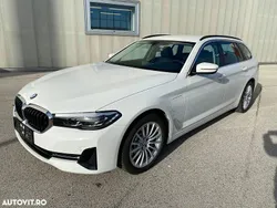 Culoarealb Utilizat 2021 BMW 530e Luxury Line Break | 35.900 EUR (Scump)