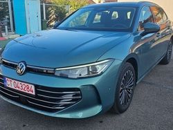 Verde Utilizat 2024 VW Passat Business Break | 36.905 EUR