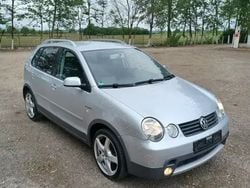 Argintiu Utilizat 2004 VW Polo Cross Hatchback | 1.750 EUR